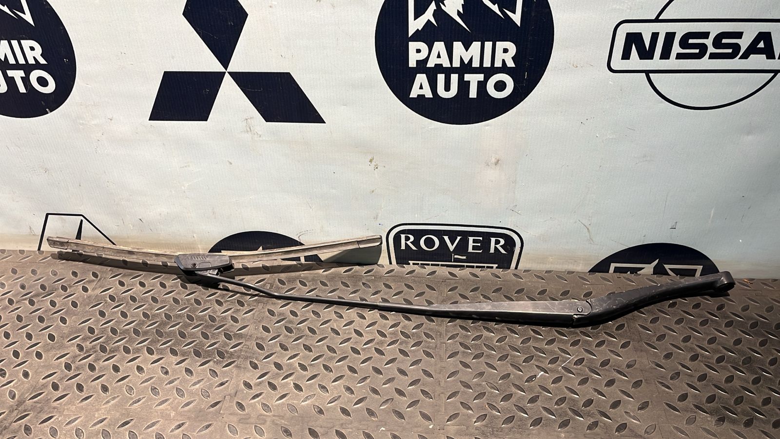 Поводок стеклоочистителя правый Opel Signum 2003-2008