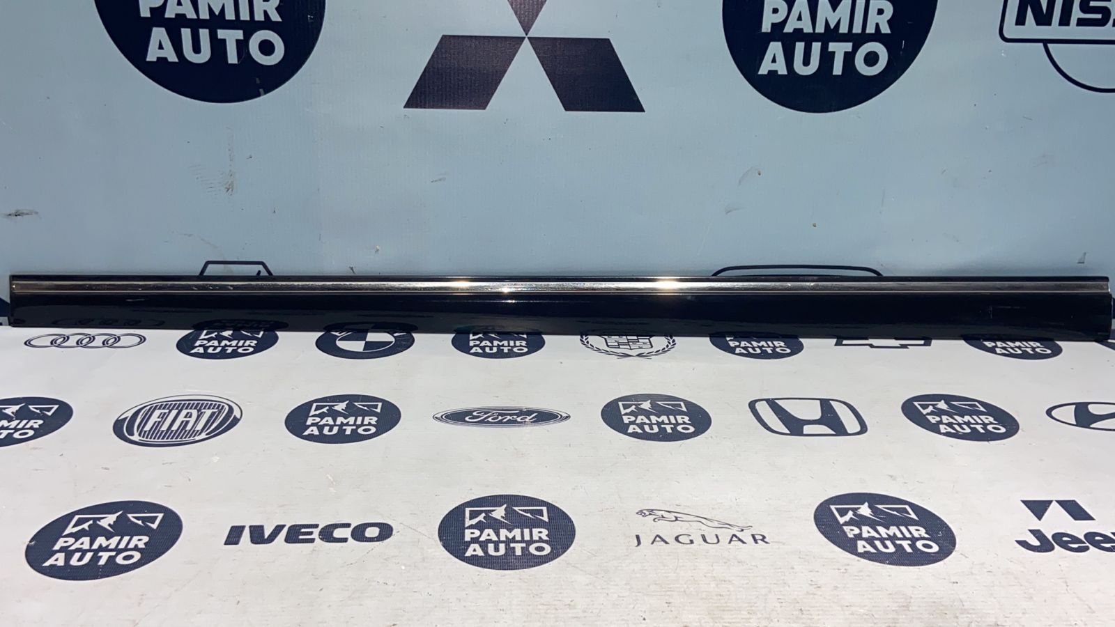 Молдинг двери передний левый Mercedes C/W203 2000-2008