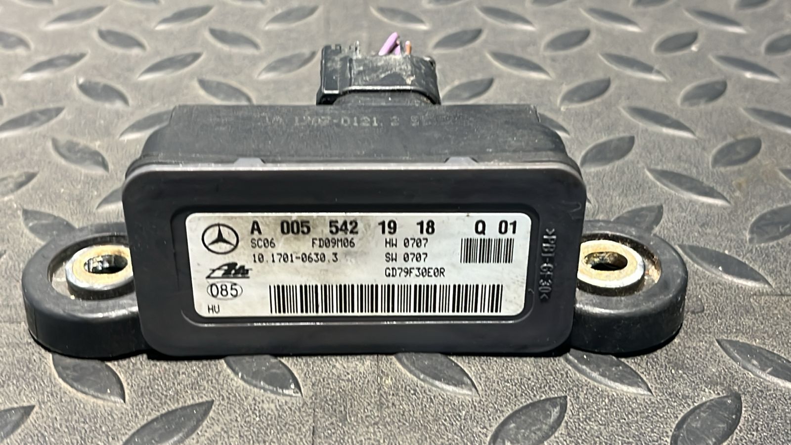 Датчик ускорения Mercedes C/W204 2006-2015