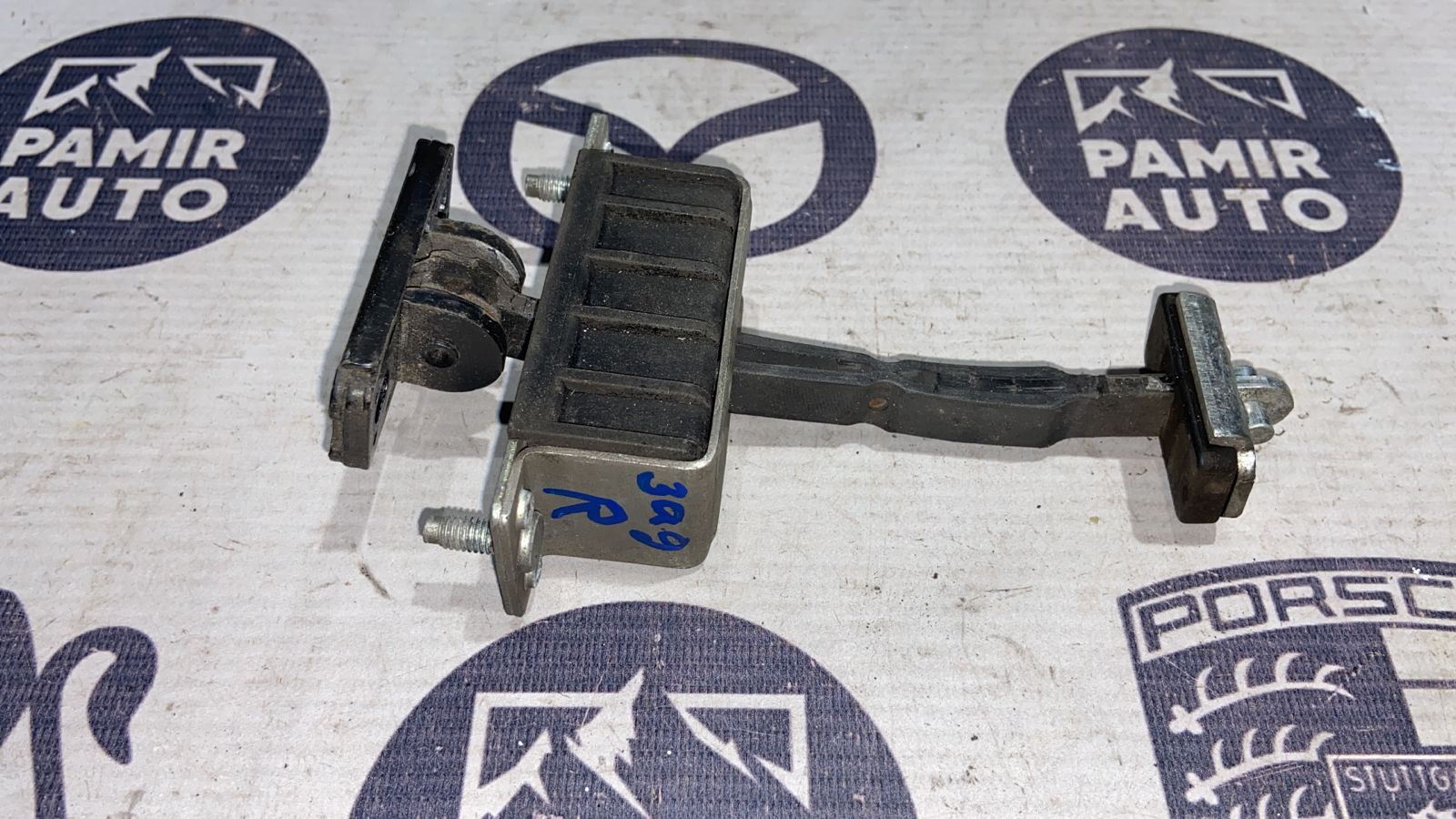 Ограничитель двери задний Mercedes E/W211 2002-2009