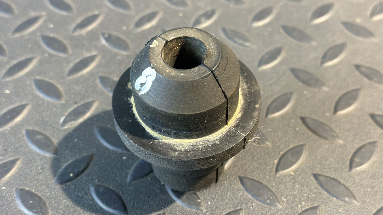 Кронштейн радиатора Ford Mondeo/3 2000-2007