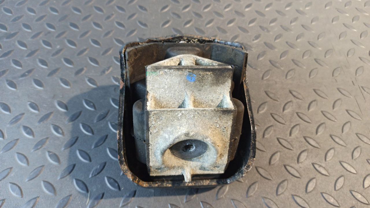 Опора двигателя Mercedes Vito/W639 2003-2014