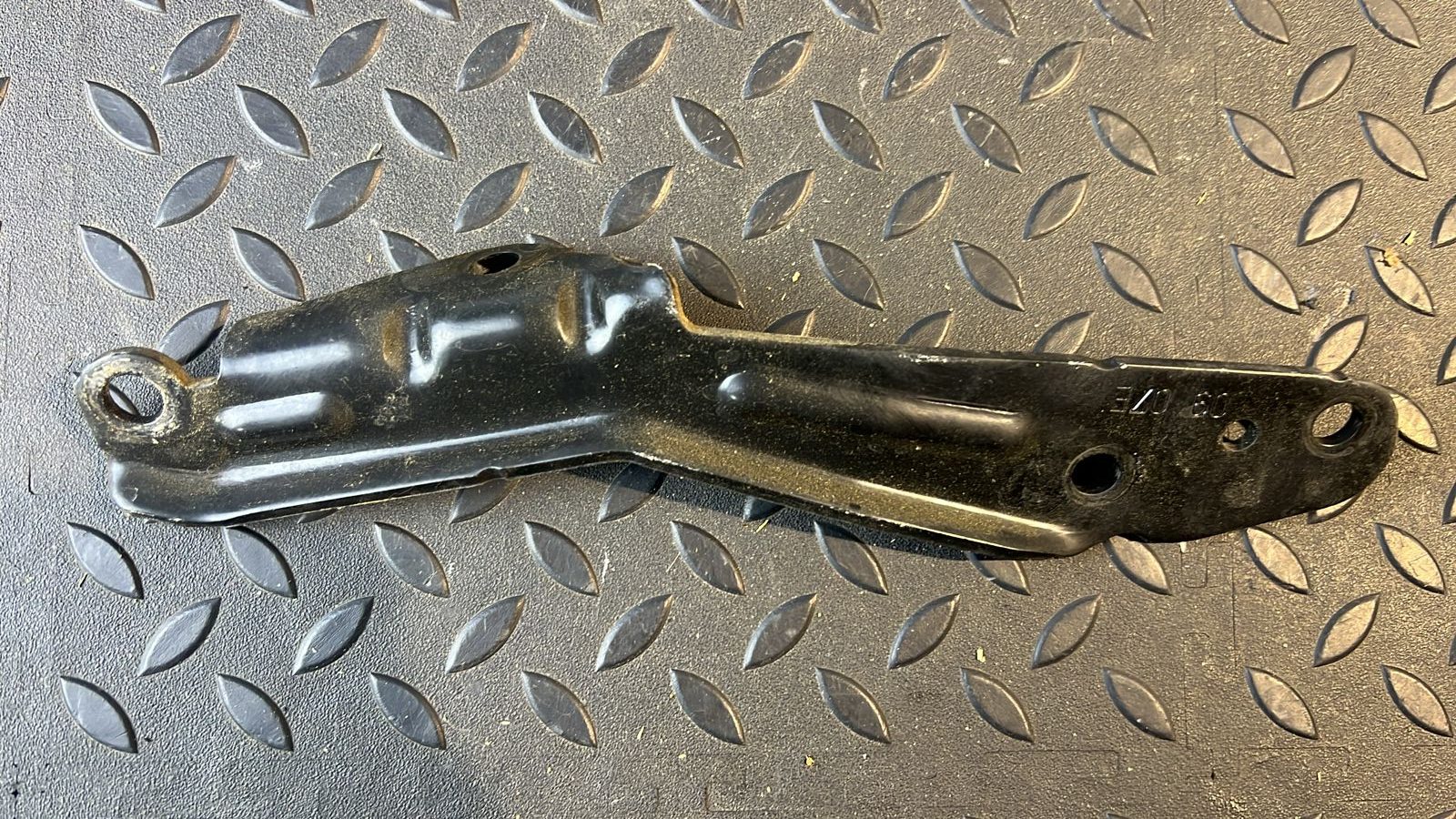 Кронштейн ТНВД Ford Focus/2 2004-2011