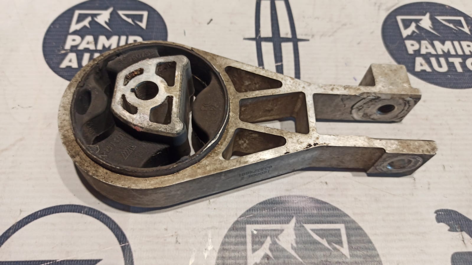 Опора двигателя Opel Corsa/D 2006-2014