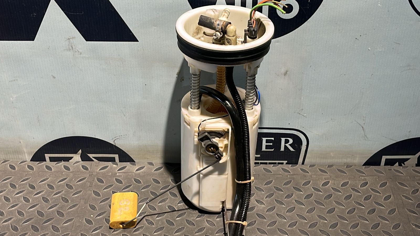 Датчик уровня топлива Mercedes M/W163 1997-2005