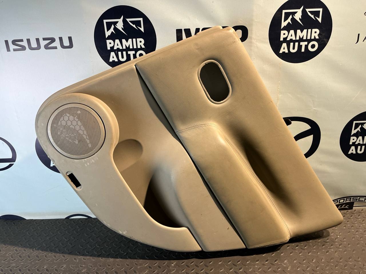 Обшивка двери задняя правая Renault Scenic/2 2003-2009