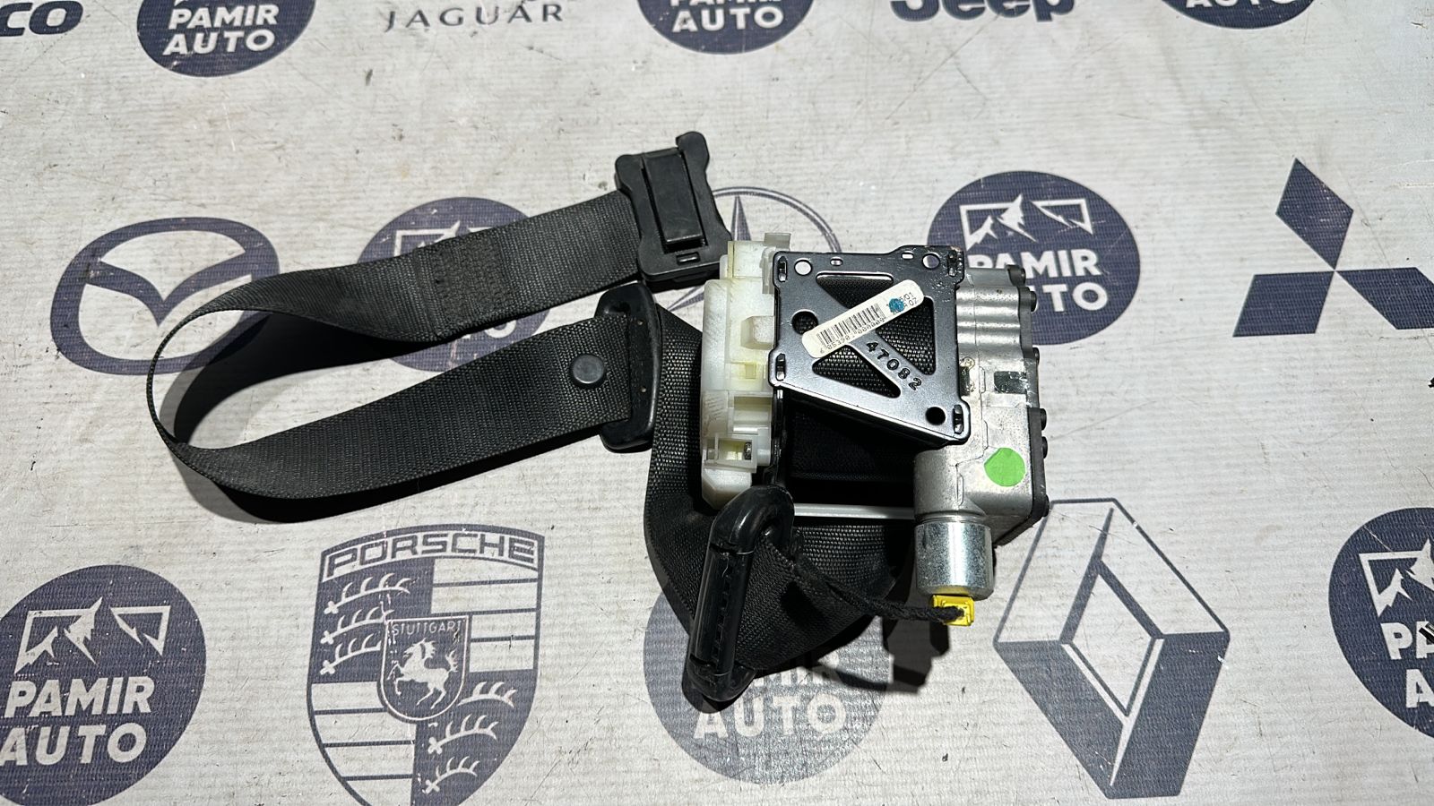 Ремень безопасности передний левый Mercedes C/W203 2000-2008