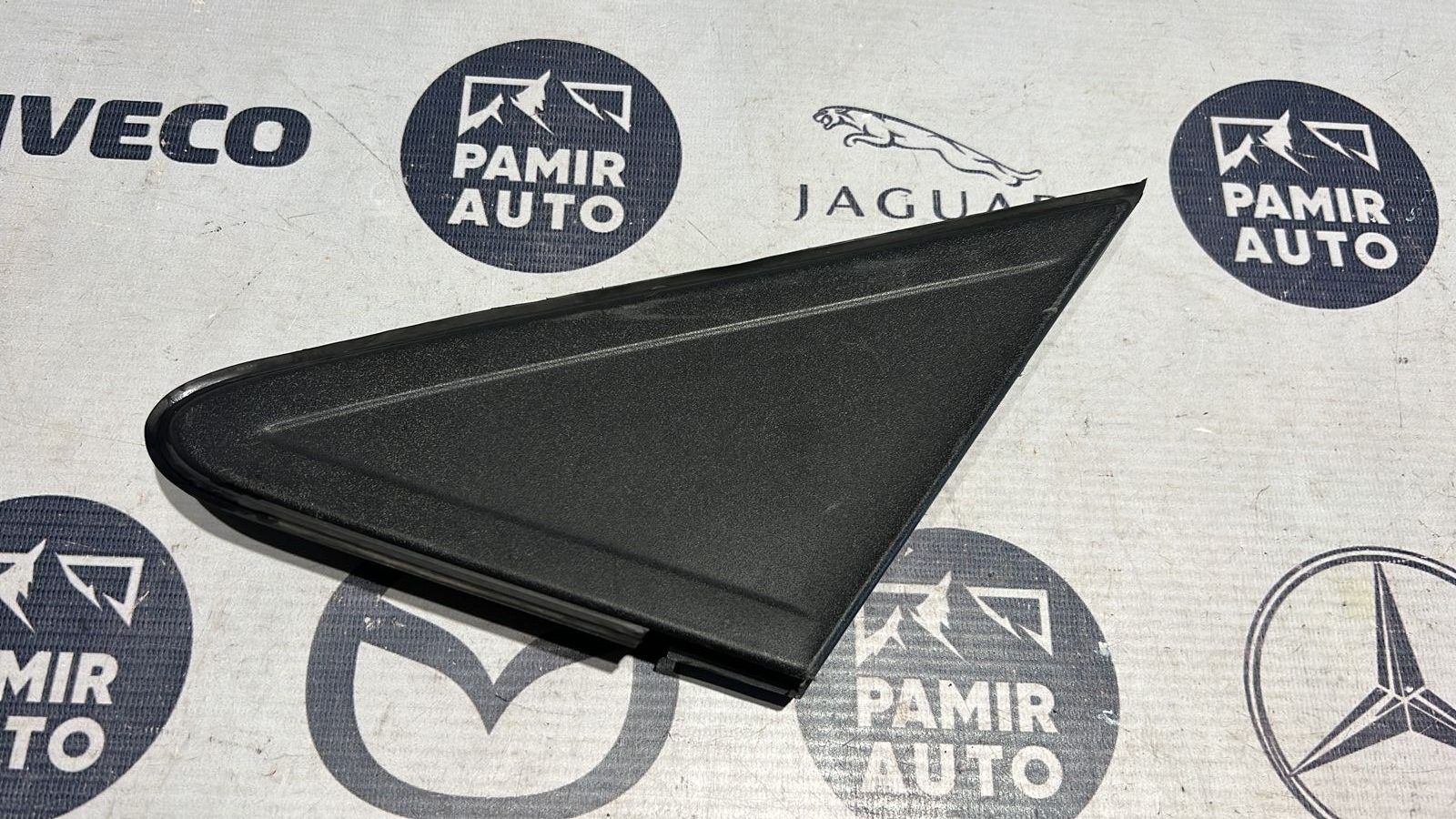 Накладка зеркала левая Ford Focus/2 2004-2011