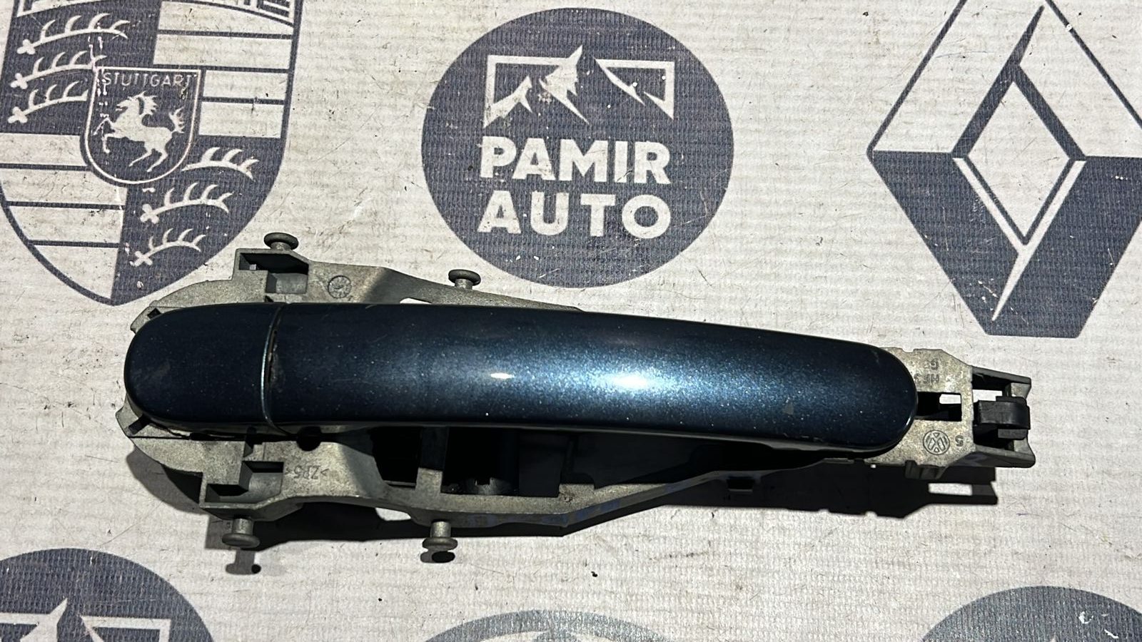 Ручка двери передняя правая Volkswagen Golf/5 2003-2009