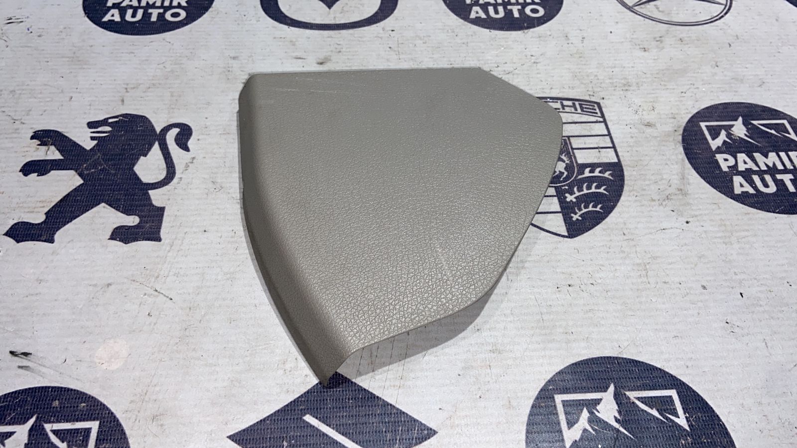 Накладка двери передняя левая Mercedes E/W211 2002-2009