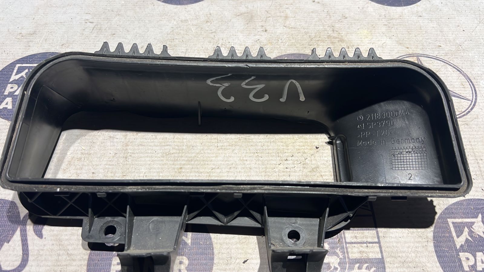 Корпус салонного фильтра Mercedes E/W211 2002-2009