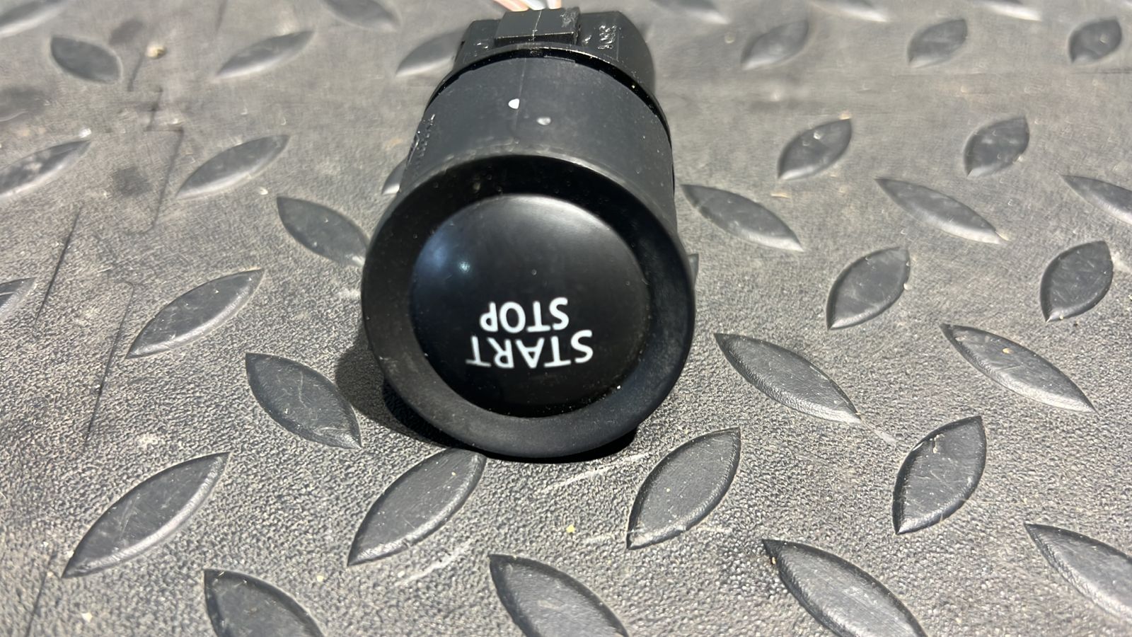 Кнопка запуска двигателя Renault Megane/2 2002-2009