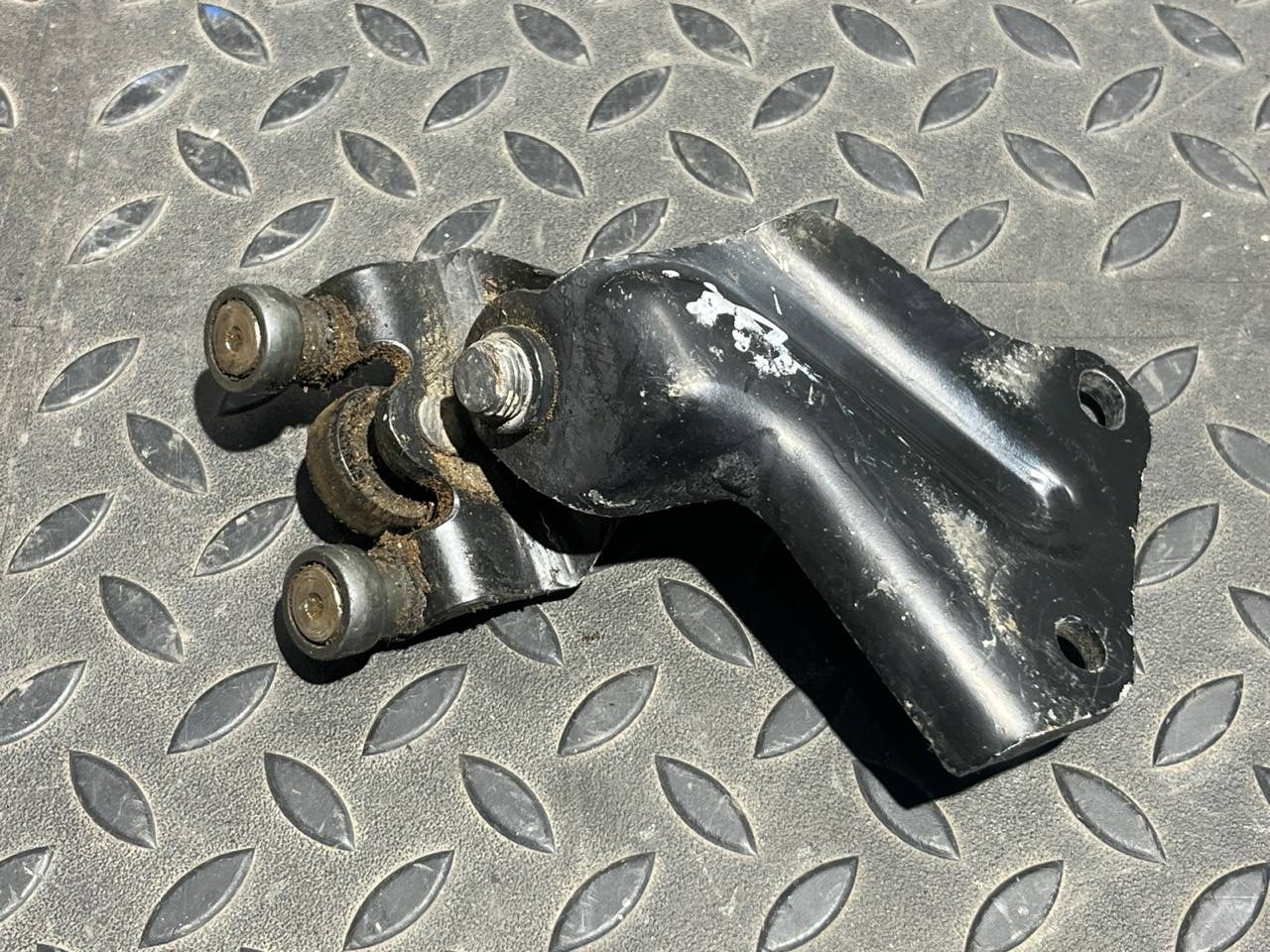 Ролик двери сдвижной правый верхний Ford Transit 2006-2013