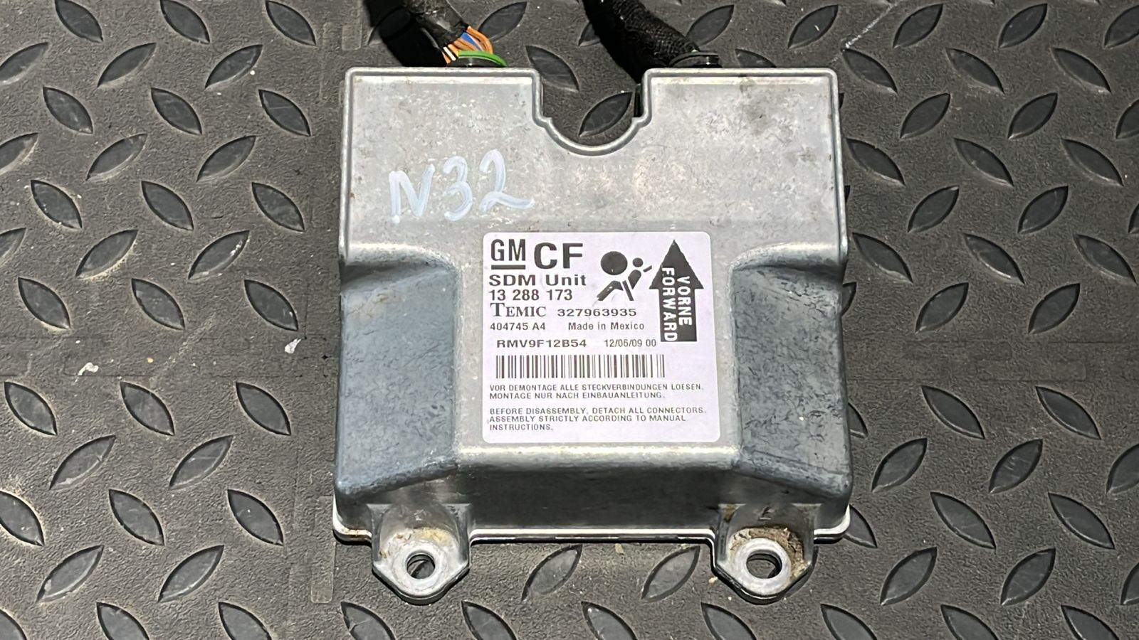 Блок управления AIR BAG Opel Zafira/B 2005-2014