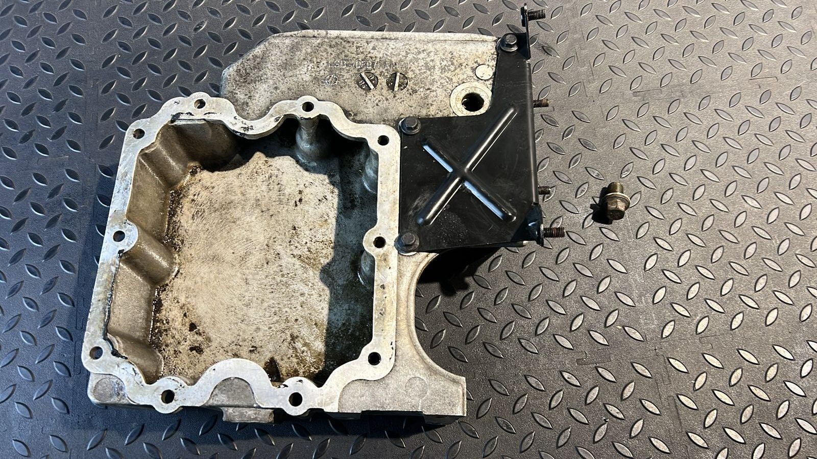 Поддон двигателя Land Rover Freelander 1998-2006