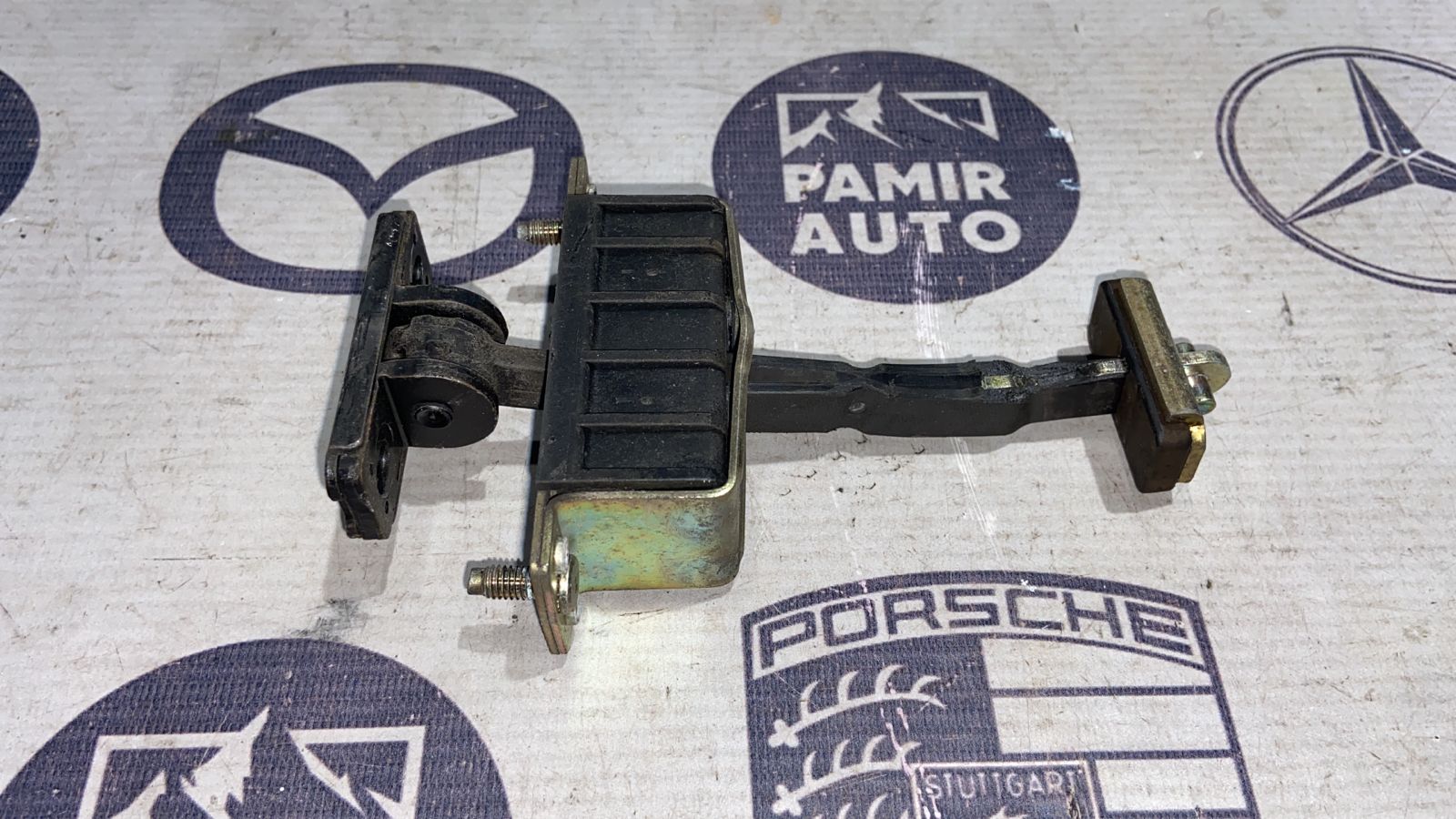 Ограничитель двери задний Mercedes E/W211 2002-2009