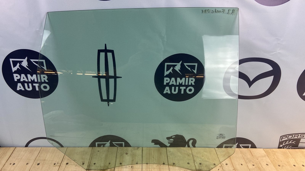 Стекло двери заднее правое Ford C-Max 2003-2010