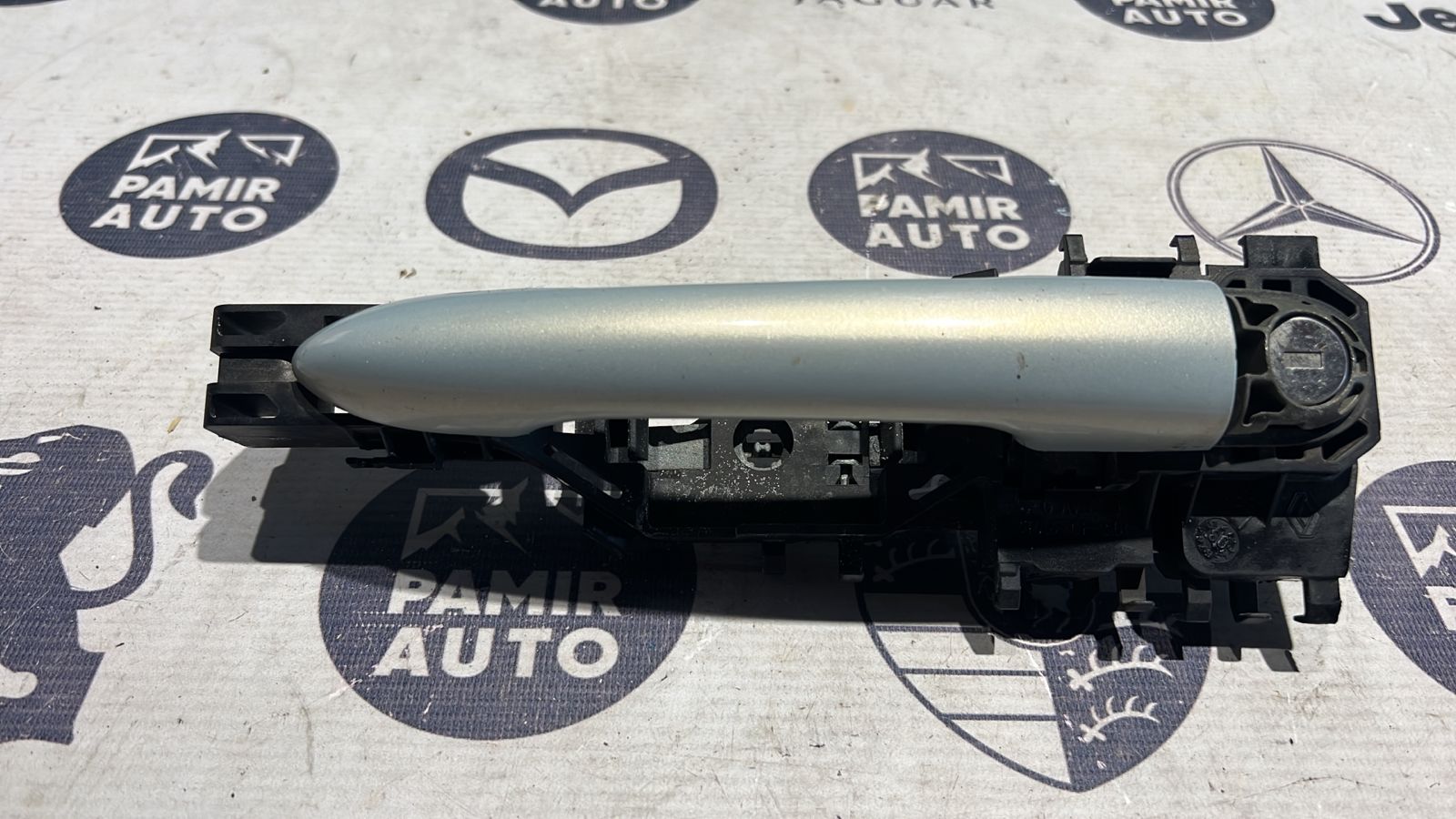 Ручка двери передняя левая Renault Megane/2 2002-2009