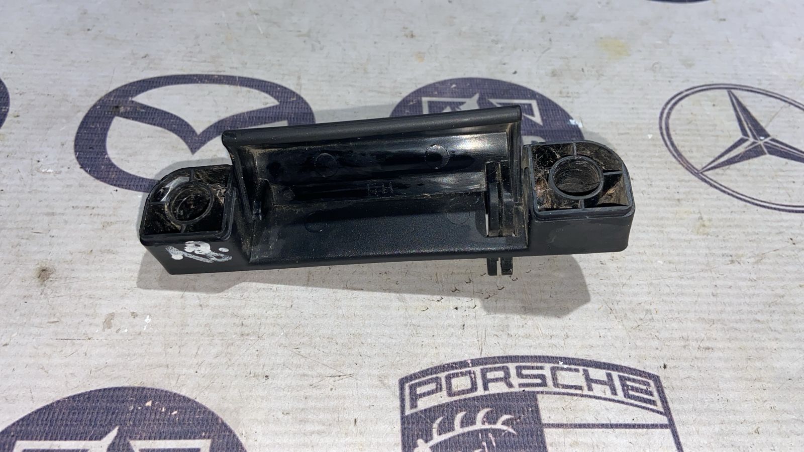 Ручка двери сдвижной правая Ford Transit 2000-2006