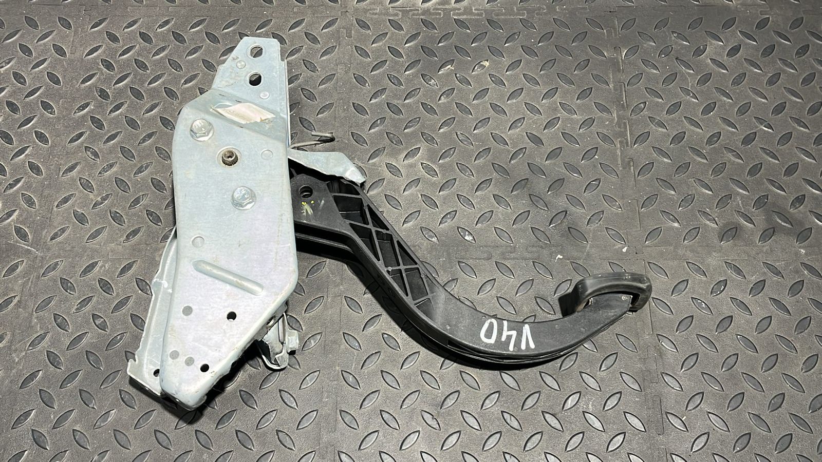 Педаль сцепления Opel Astra/H 2004-2014