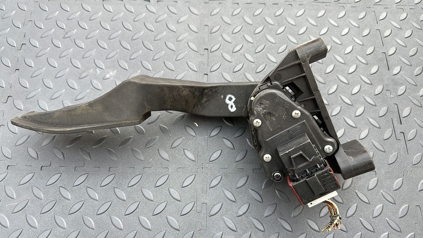 Педаль газа Opel Zafira/B 2005-2014