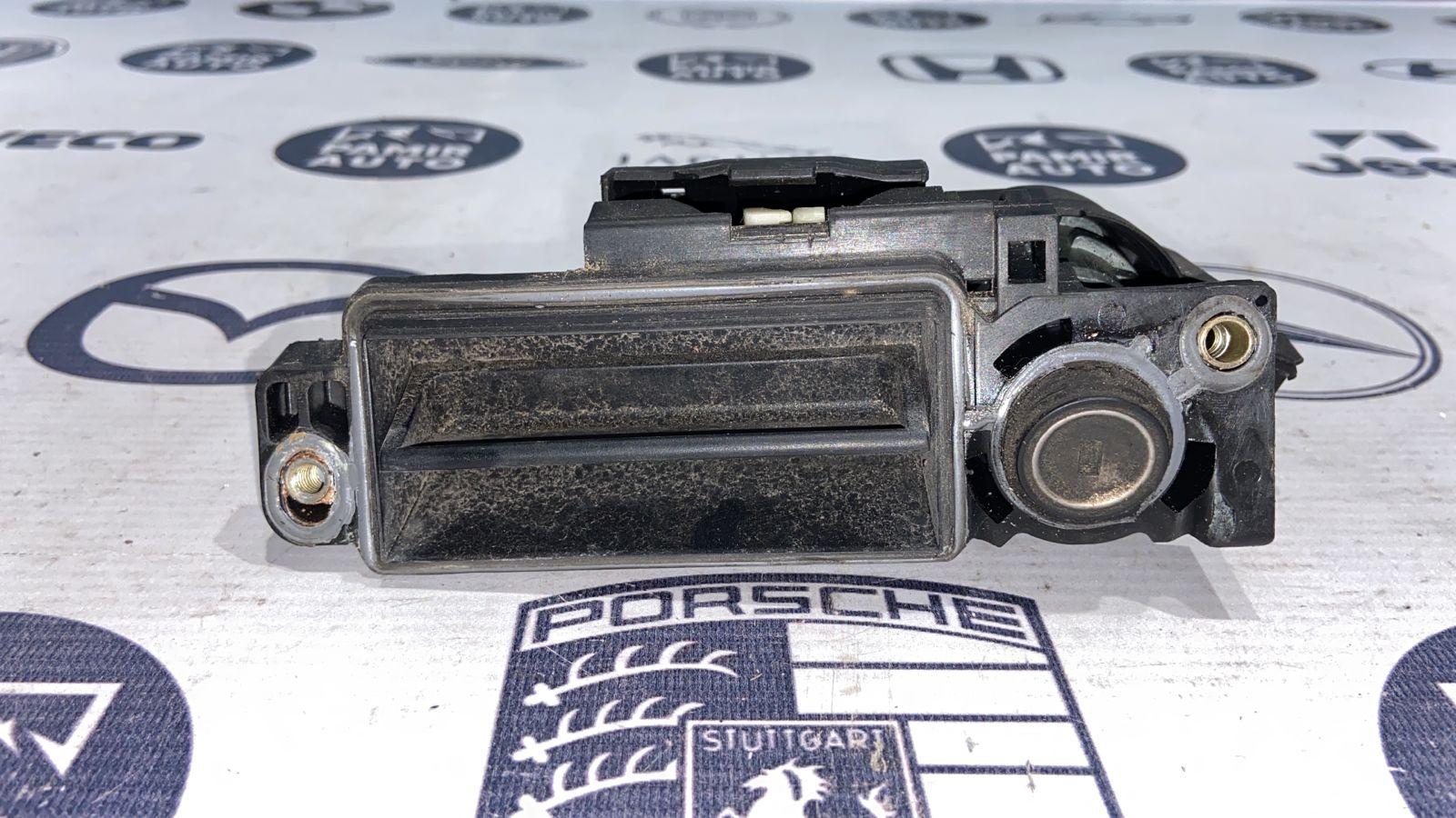 Ручка крышки багажника Mercedes C/W203 2000-2008