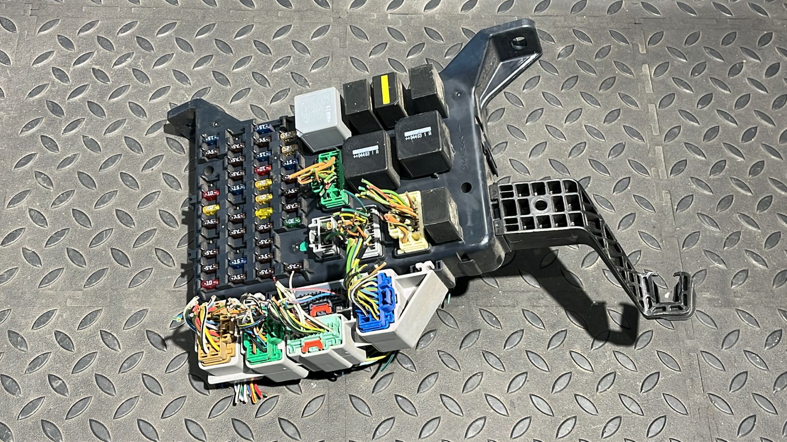 Блок предохранителей Ford Mondeo/3 2000-2007