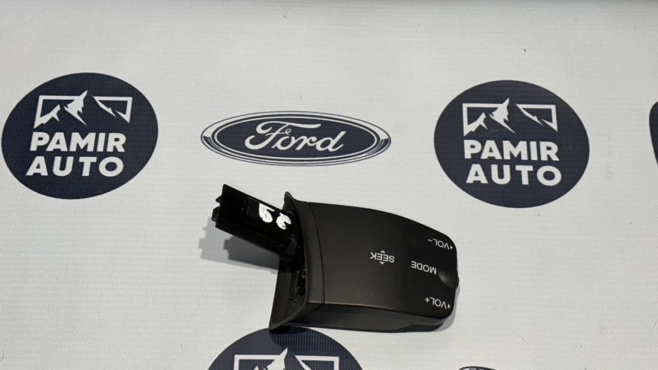 Переключатель магнитолы подрулевой Ford C-Max 2003-2010