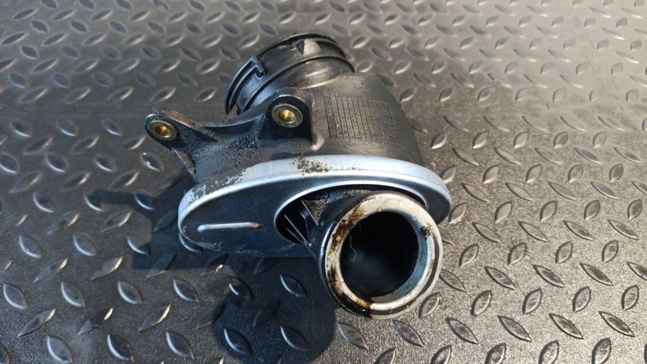 Патрубок интеркулера Mercedes E/W210 1995-2003