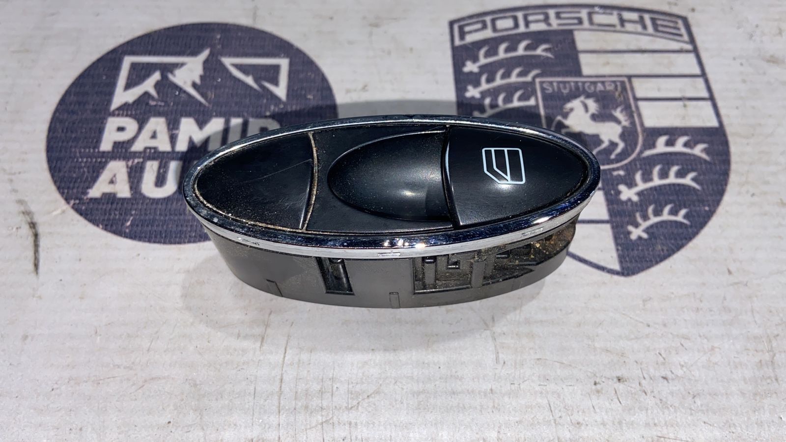 Кнопка стеклоподъемника передняя Mercedes E/W211 2002-2009