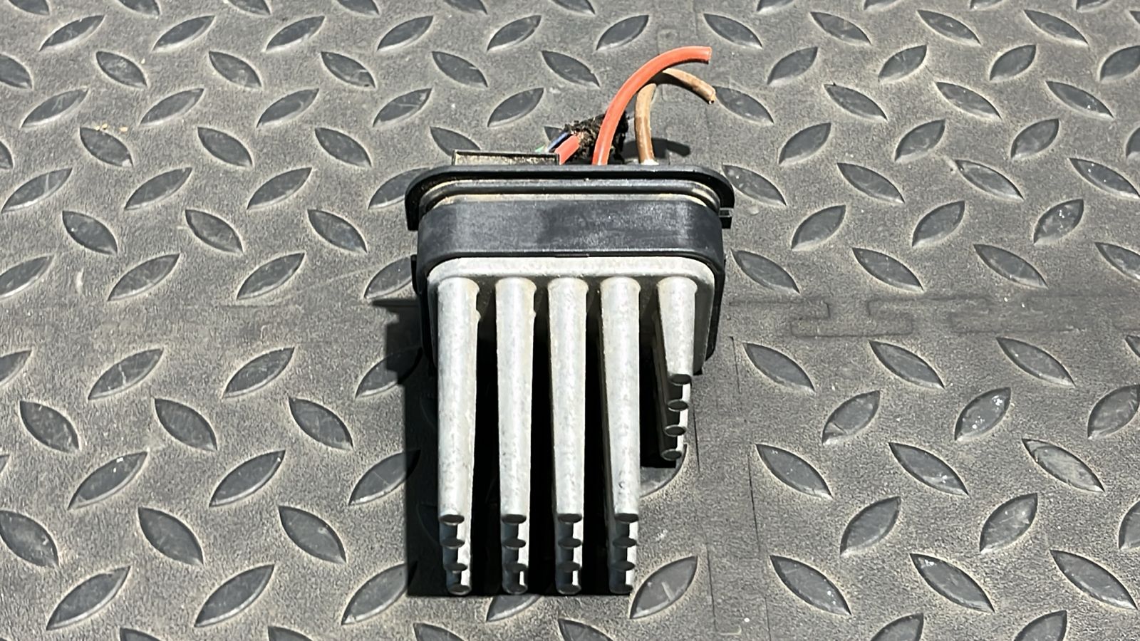 Резистор отопителя Opel Zafira/B 2005-2014