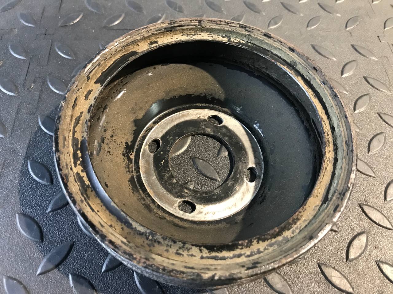 Шкив помпы Mercedes C/W202 1993-2001