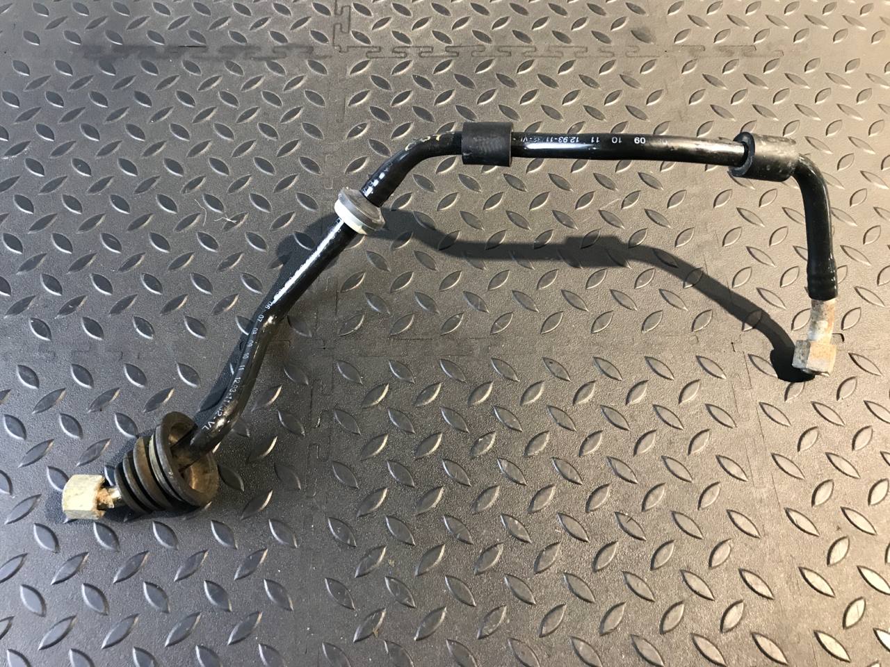 Трубка вакуумная Mercedes C/W202 1993-2001