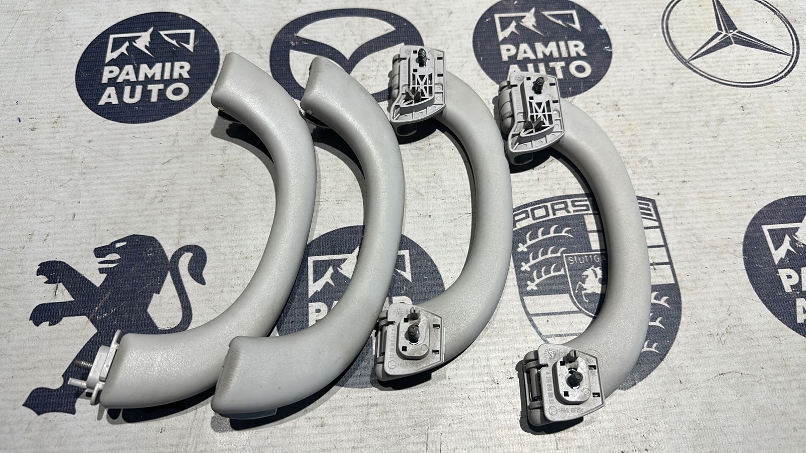 Ручка потолочная Mercedes E/W211 2002-2009