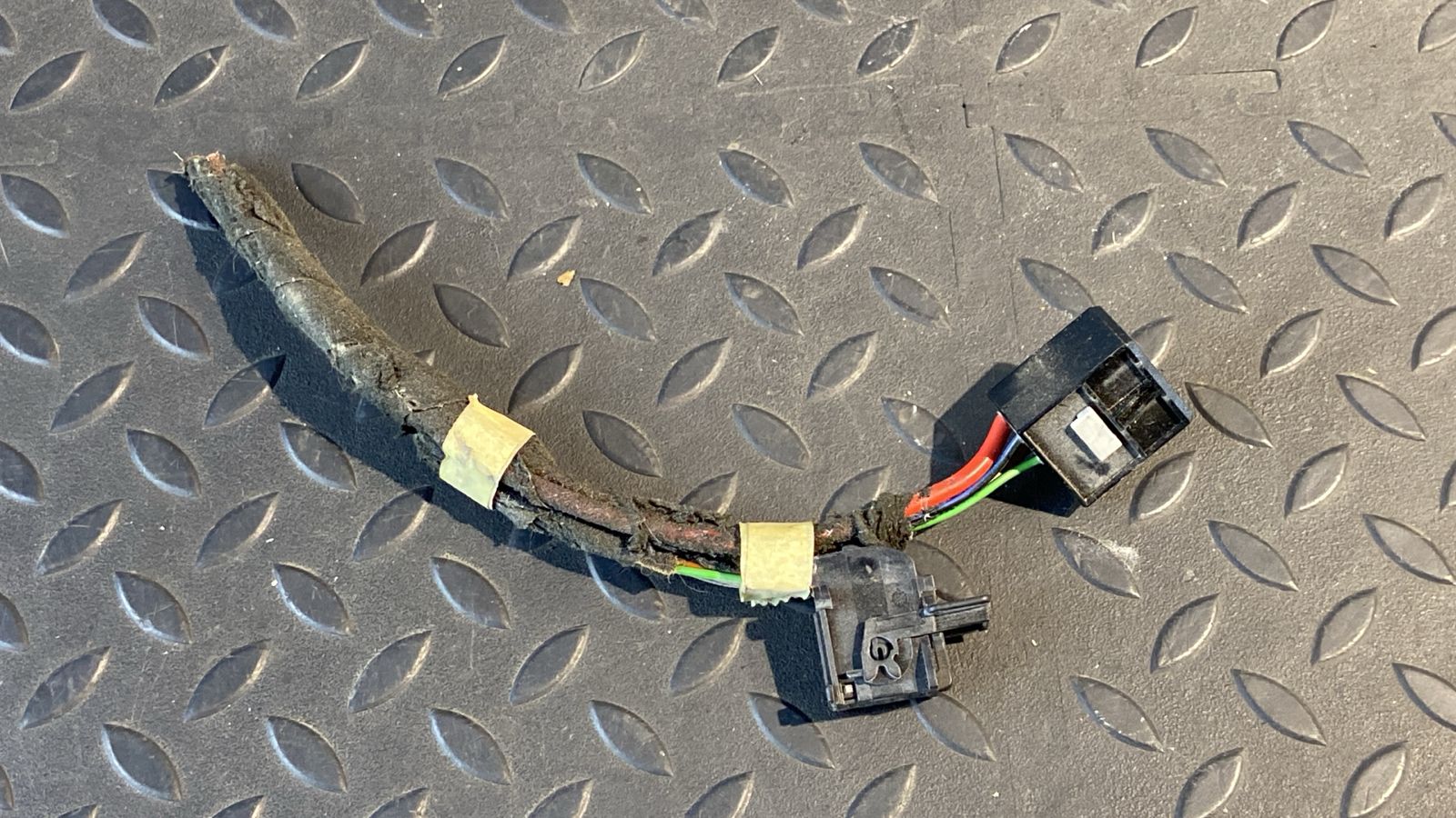 Разъем резистора отопителя Opel Zafira/B 2005-2014