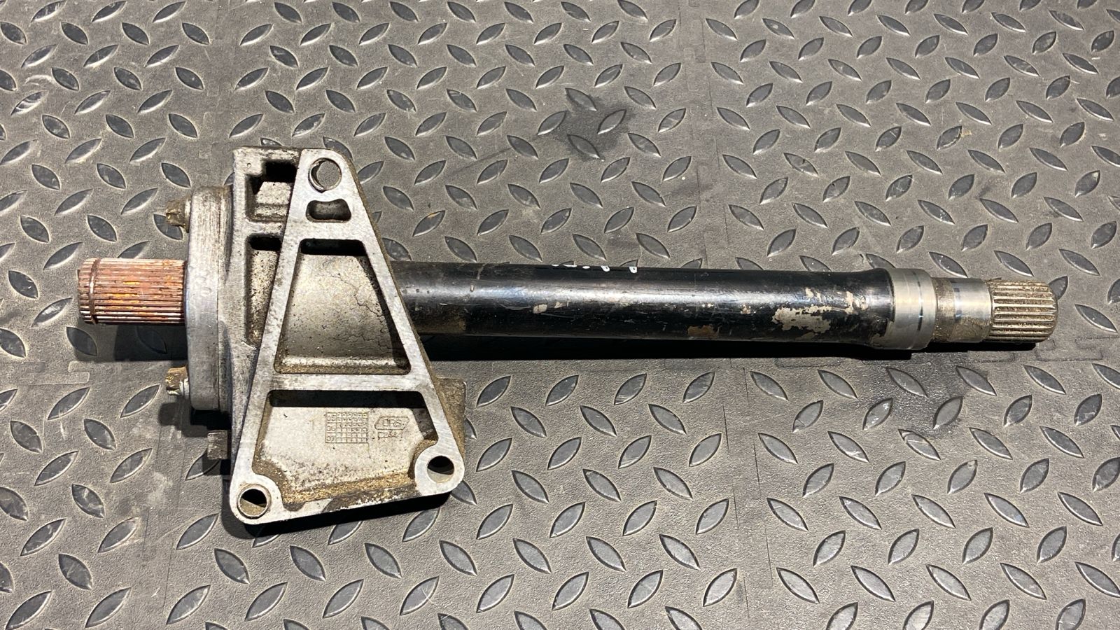 Полуось промежуточная Opel Zafira/B 2005-2014