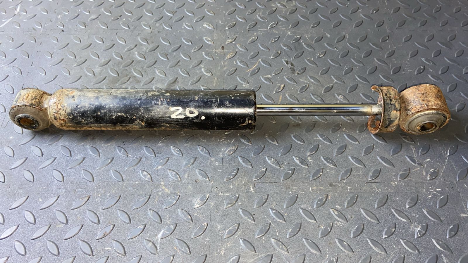 Амортизатор задний Opel Zafira/B 2005-2014