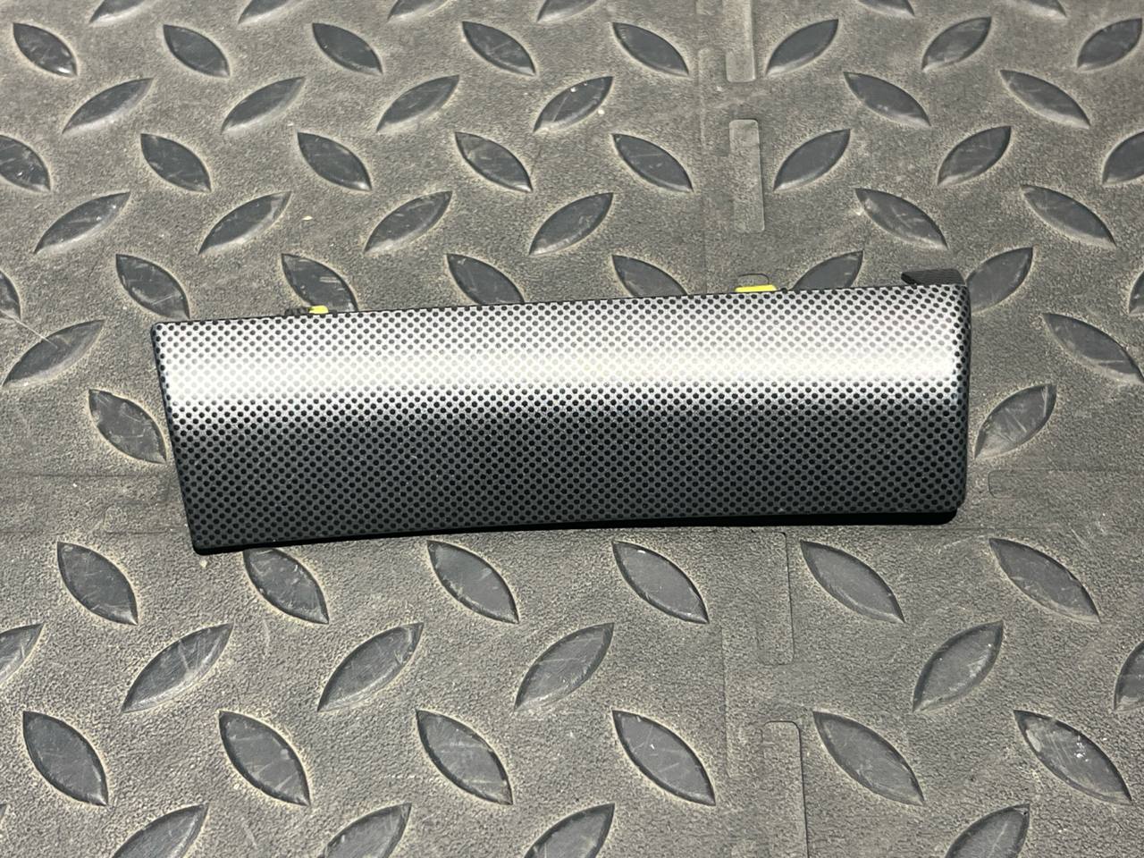 Накладка на торпедо левая Toyota Avensis/2 2003-2009