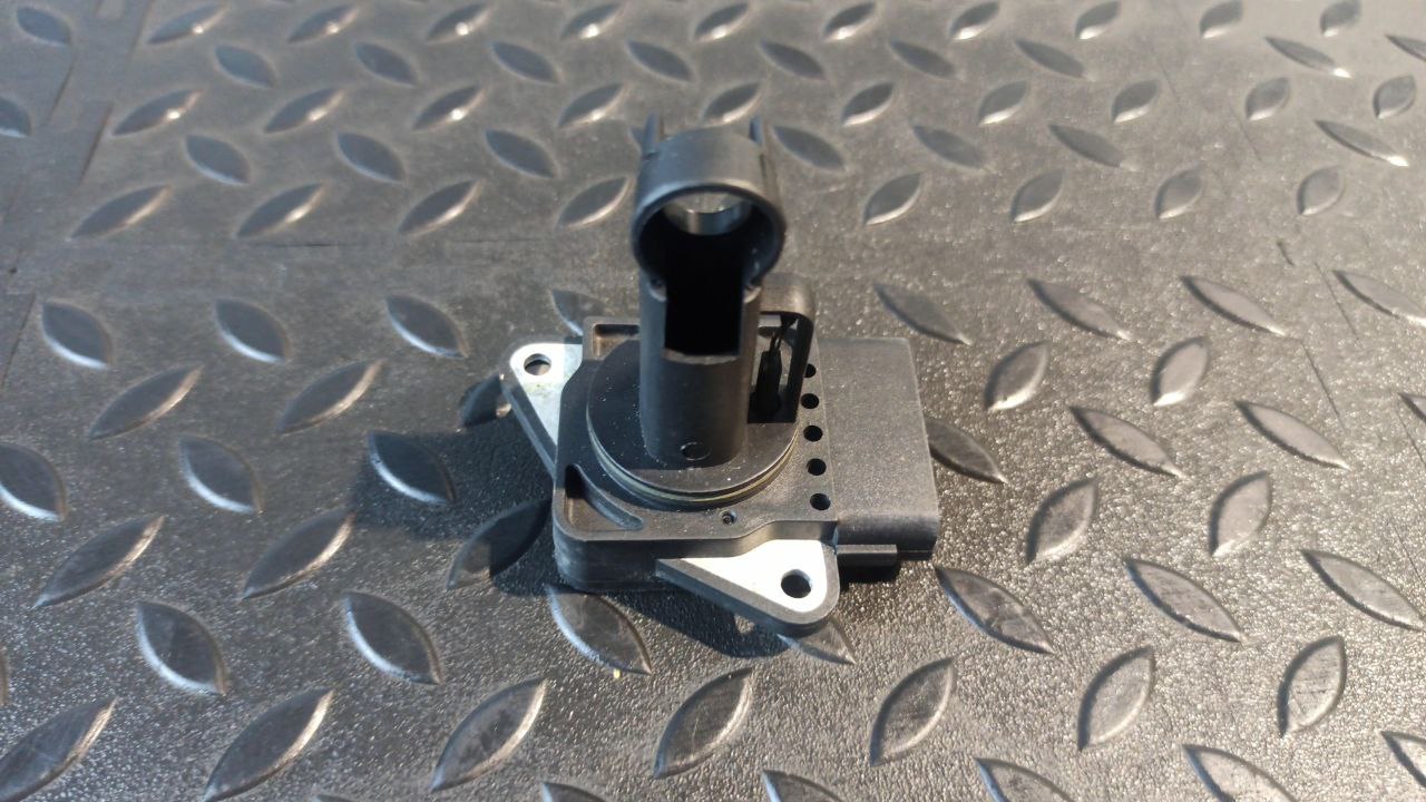 Расходомер (ДМРВ) Toyota Avensis/2 2003-2009