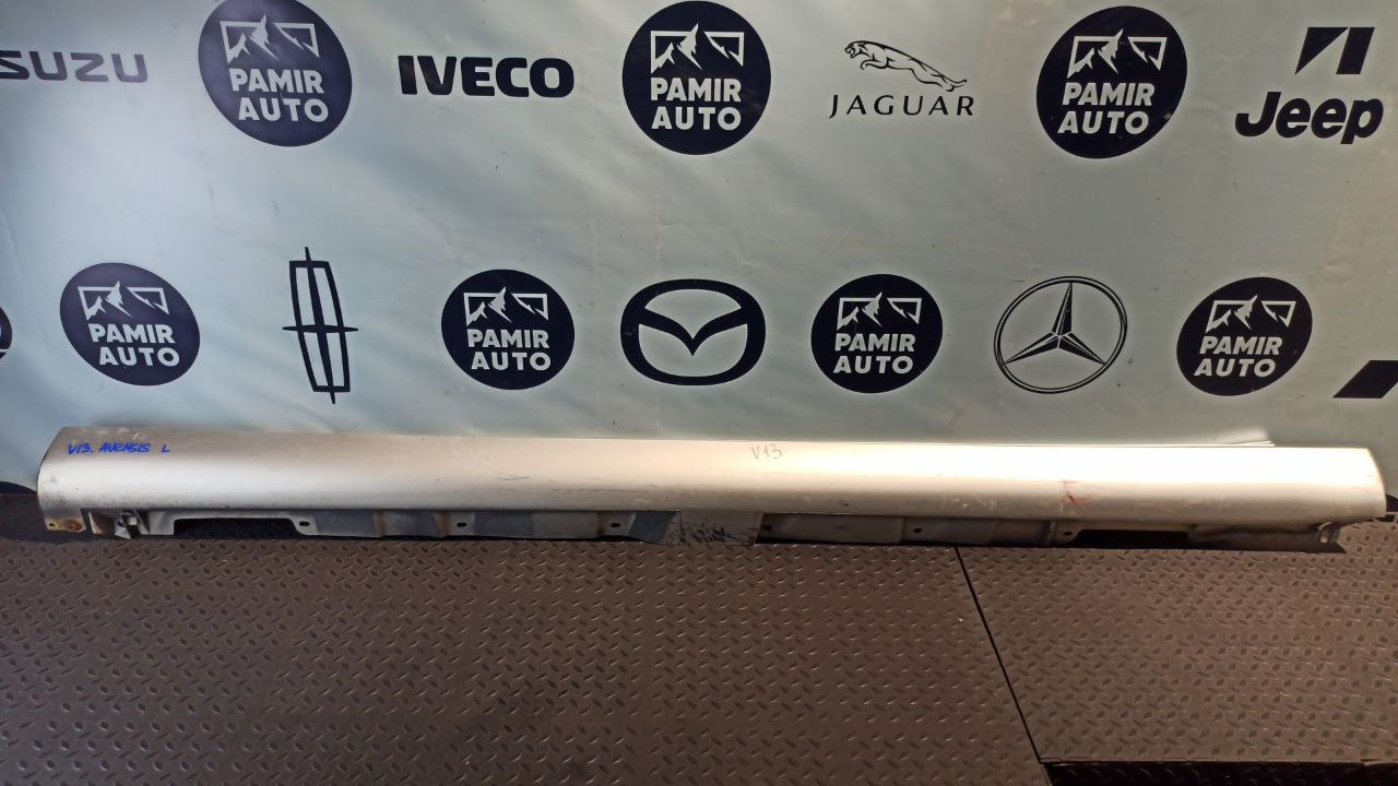 Накладка порога левая Toyota Avensis/2 2003-2009