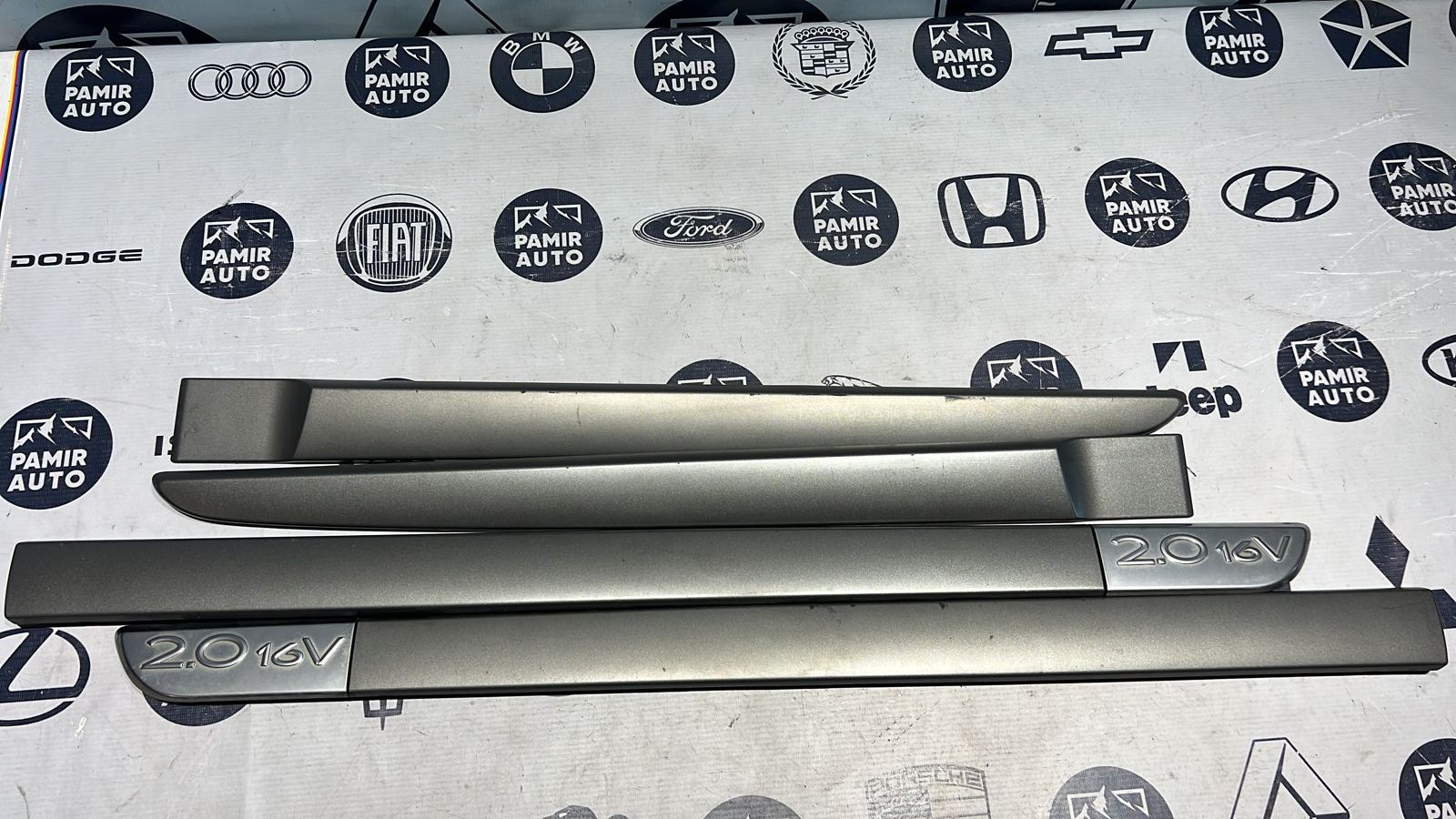 Молдинг двери Renault Scenic/2 2003-2009