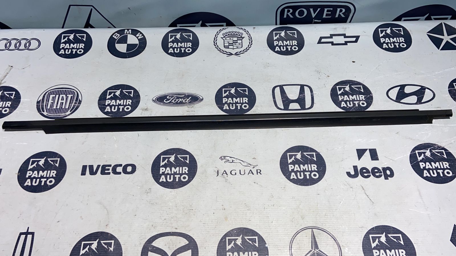 Уплотнитель двери передний левый Ford Mondeo/3 2000-2007