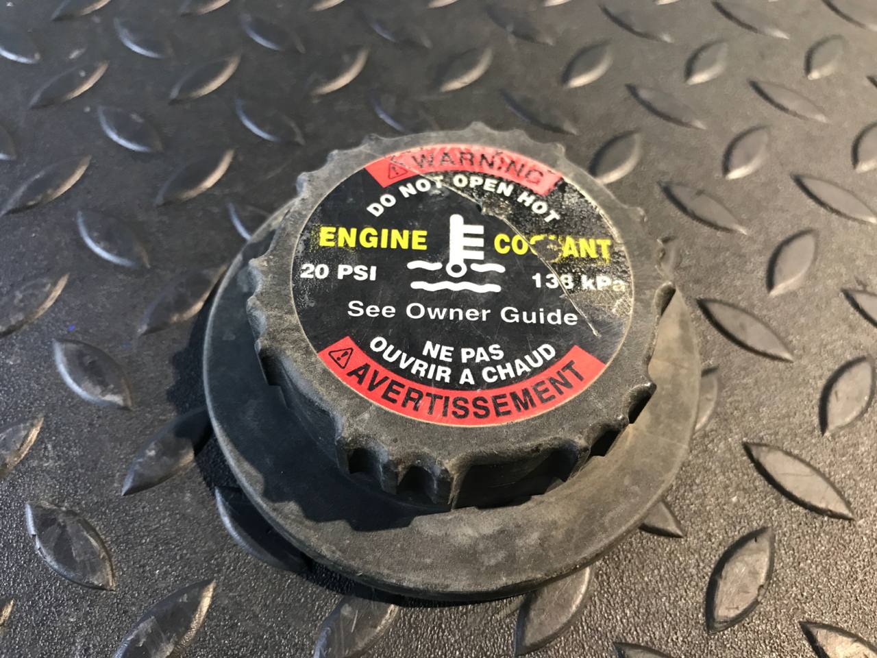 Крышка расширительного бачка Mercedes M/W163 1997-2005