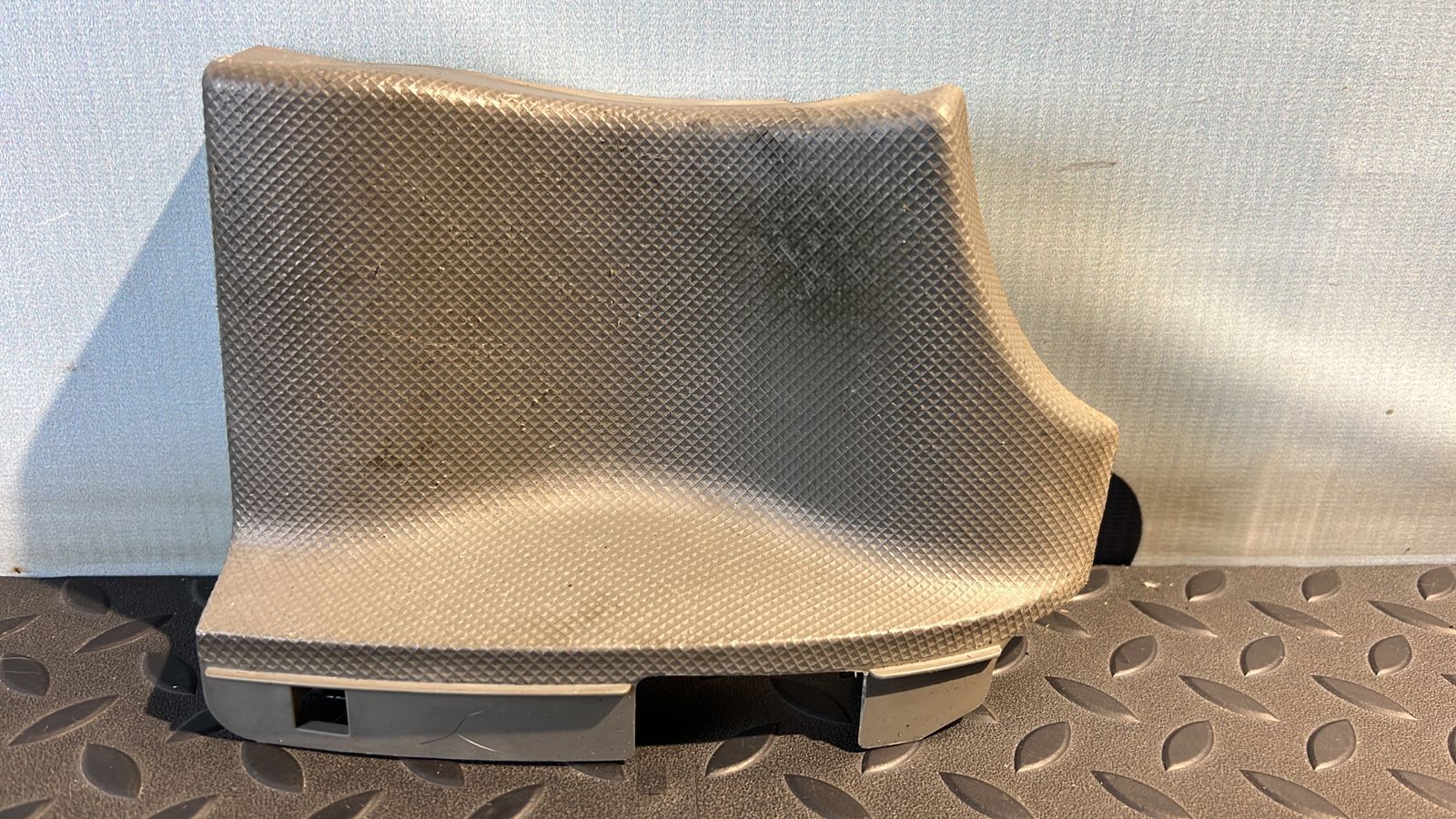 Накладка на торпедо Renault Sandero 2009-2014