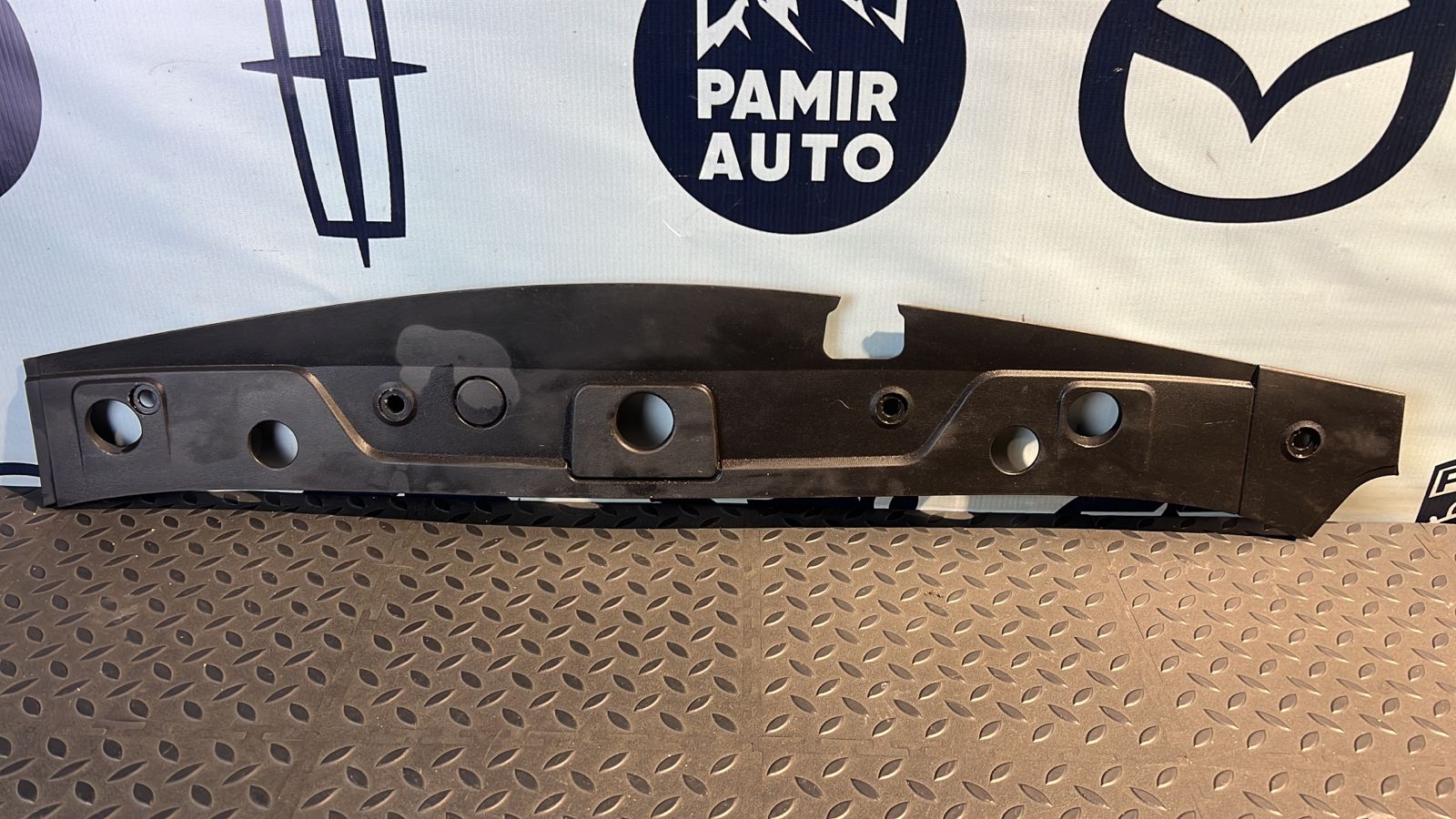 Кожух замка капота Renault Megane/2 2002-2009