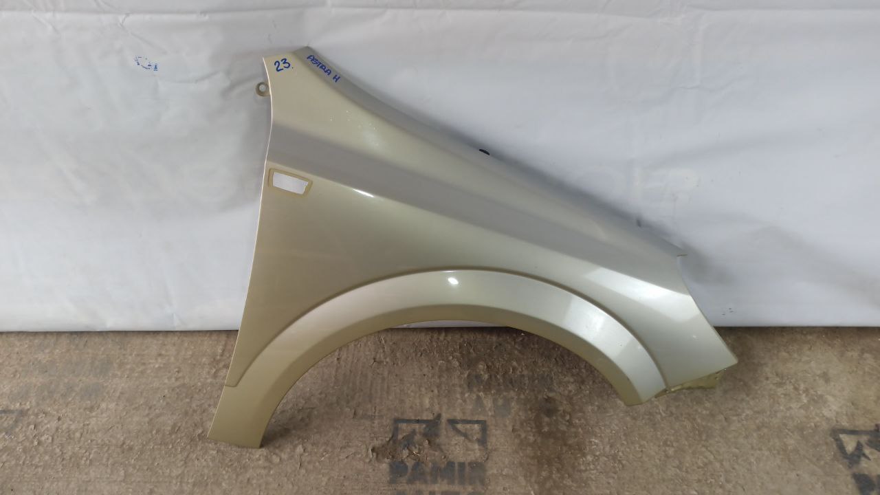 Крыло переднее правое Opel Astra/H 2004-2014