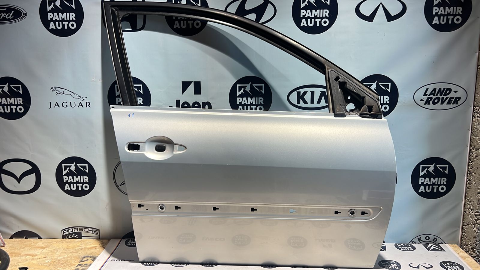 Дверь передняя правая Renault Megane/2 2002-2009