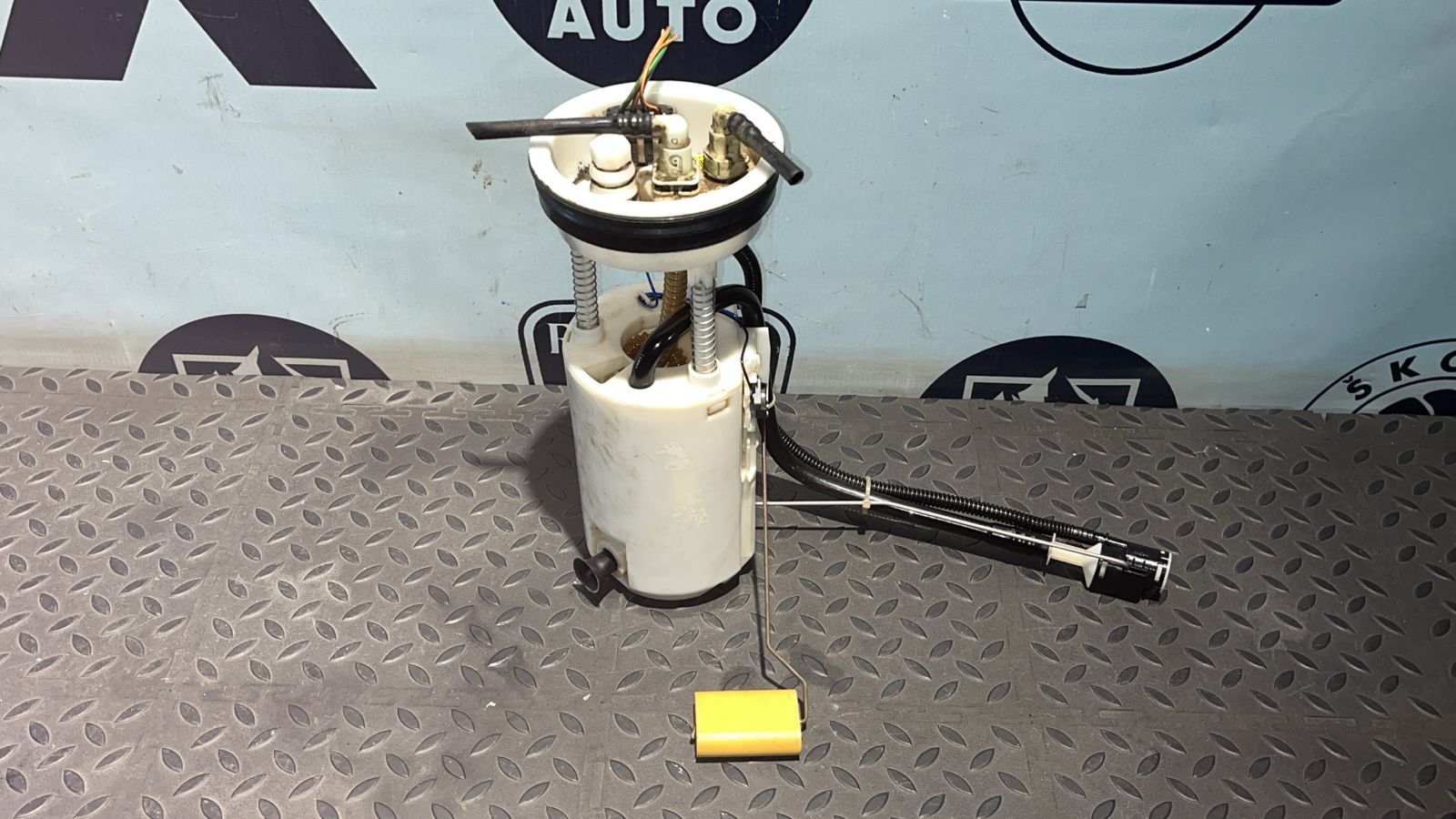 Датчик уровня топлива Mercedes M/W163 1997-2005