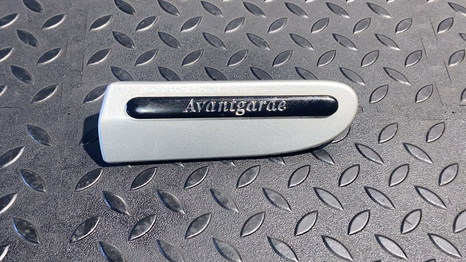 Молдинг крыла передний правый Mercedes C/W203 2000-2008