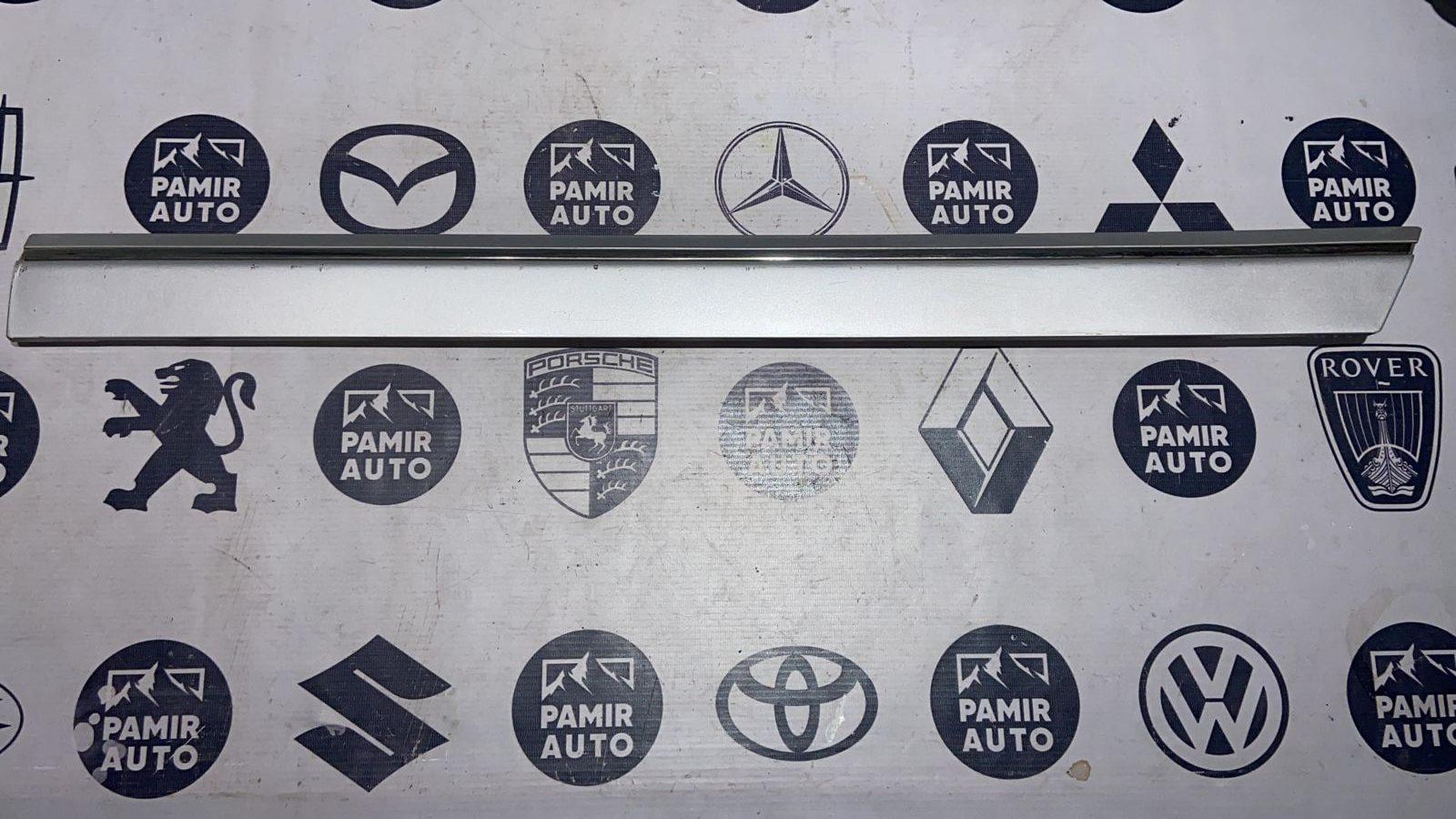 Молдинг двери задний левый Mercedes B/W245 2005-2011